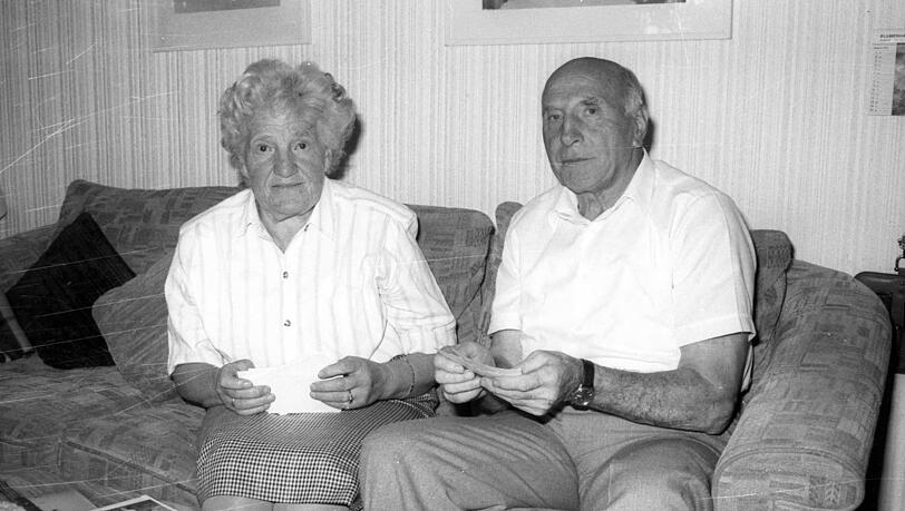 "Uli und ich hatten eine wunderschöne Jugend", sagt Dieter Hoeneß über die Eltern &ndash; Paula und Erwin Hoeneß.