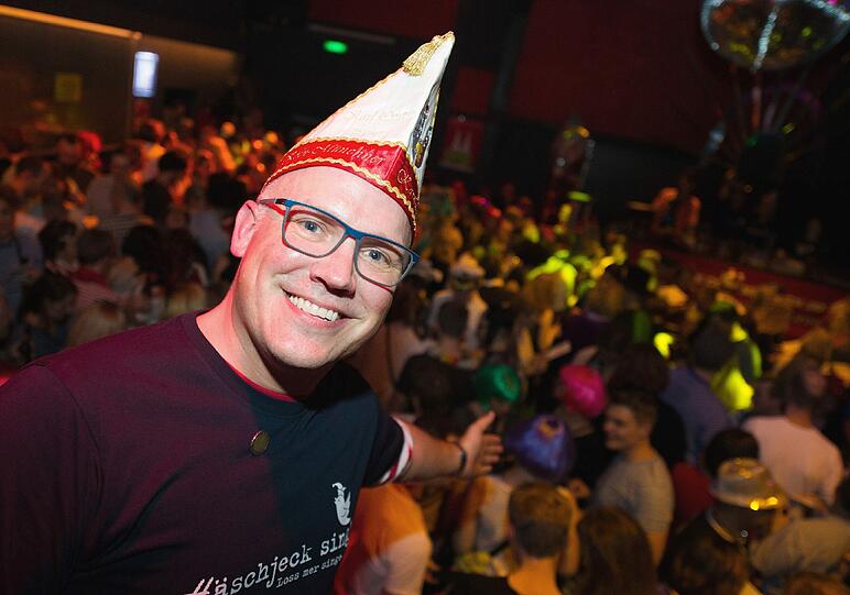 Karneval im Land des Faschings: Mitte Januar trafen sich Hunderte Kölner in München zu einer bayerischen Ausgabe von "Loss mer singe".