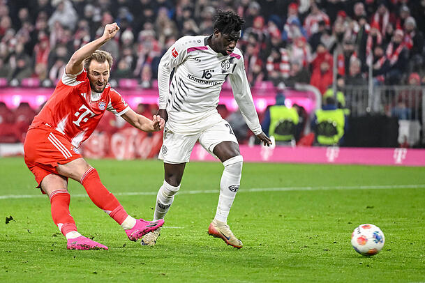 Harry Kane blickt ambitioniert ins nächste Jahr. Harry Kane blickt ambitioniert ins nächste Jahr.