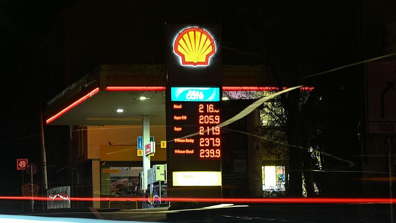 Der Iran-Krieg verteuert &Ouml;l und Gas. Die Folgen sp&uuml;ren nicht nur Deutschlands Autofahrer, sondern die gesamte Wirtschaft. (Symbolbild)