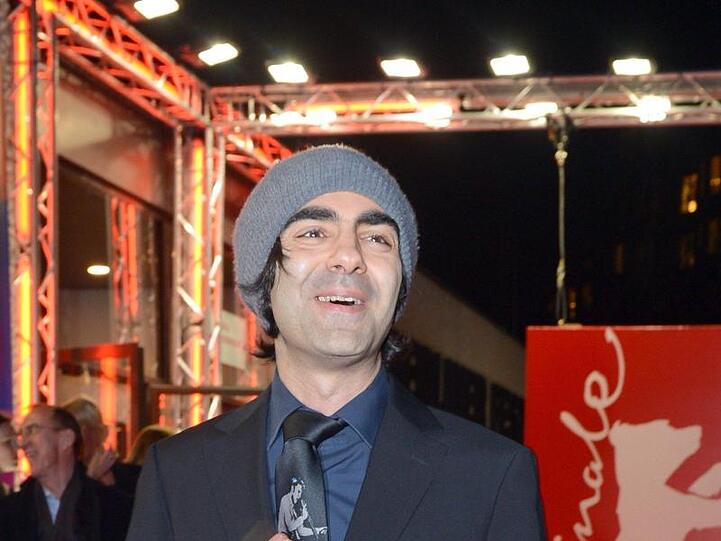 Regisseur Fatih Akin stellt im Berlinale-Wettbewerb seinen neuen Film "Der Goldene Handschuh" vor.