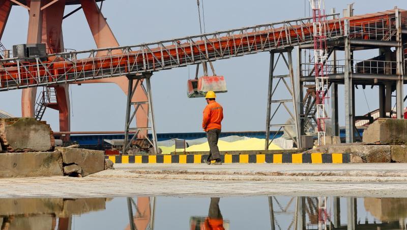 Eine Schwefelmine in der ostchinesischen Provinz Jiangsu. Eine Schwefelmine in der ostchinesischen Provinz Jiangsu.