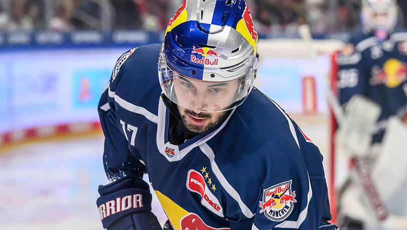 Taro Hirose, Puckk&uuml;nstler und Top-Scorer des EHC Red Bull M&uuml;nchen, f&uuml;hrt sein Team mit feiner Technik und k&uuml;hlem Kopf zum Ausw&auml;rtssieg in Berlin.
