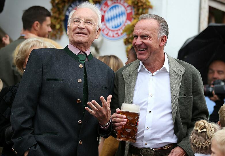 Edmund Stoiber mit Bayern-Boss Karl Heinz Rummenigge.