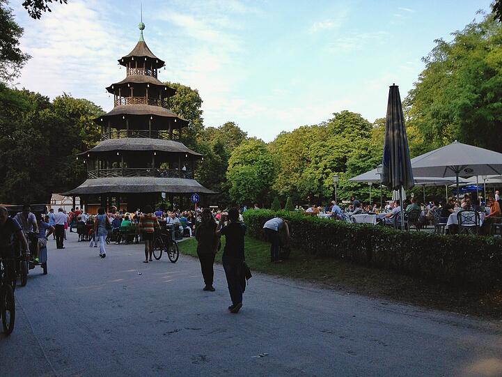 Der Chinesische Turm Ende August.