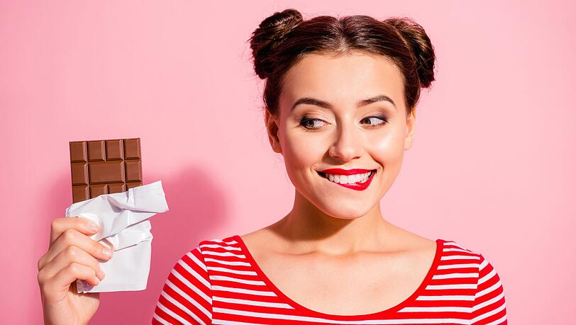 Ihr schlechter Ruf eilt diesen Lebensmitteln voraus: So denken viele Menschen bei Genussmitteln wie Schokolade, Kaffee und Wein an zu viel Zucker, Koffein und Alkohol. Doch in Ma&szlig;en sind diese Leckereien sogar sehr gesund. Und die Liste an Lebensmitteln, die besser sind als ihr Ruf, ist noch l&auml;nger ...