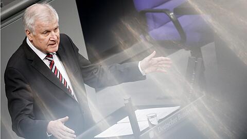 Horst Seehofer (CSU), Bundesminister für Inneres, Heimat und Bau bei seiner ersten Regierungserklärung im neuen Amt.