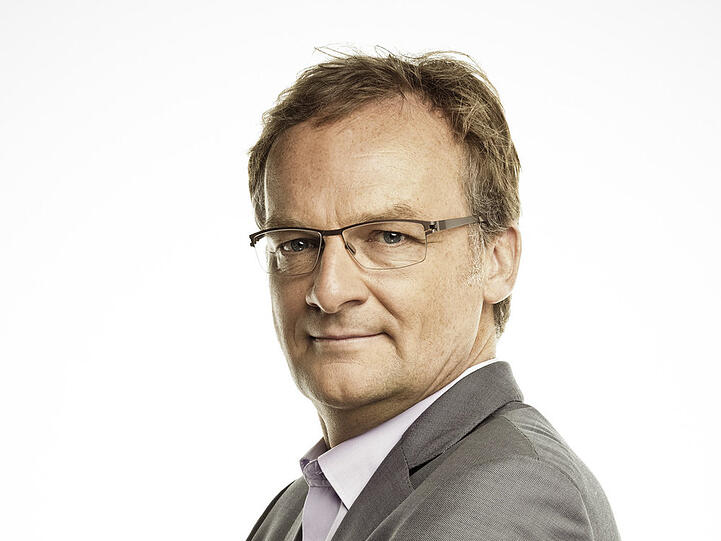 Frank Plasberg talkt bereits seit 2001 bei "Hart aber fair" für den WDR
