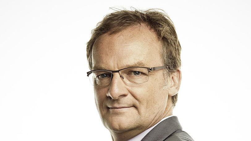 Frank Plasberg talkt bereits seit 2001 bei "Hart aber fair" für den WDR Frank Plasberg talkt bereits seit 2001 bei "Hart aber fair" für den WDR
