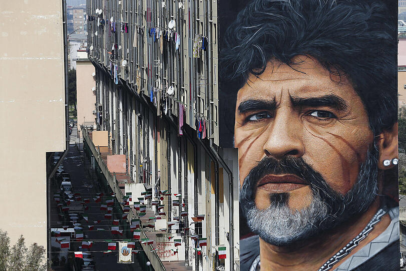 Diego, der Erlöser Neapels: Noch heute zieren zahlreiche Wandgemälde mit Maradonas Konterfei die Fassaden der Stadt.