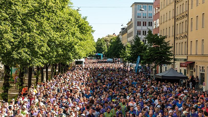 Fast 10.000 L&auml;ufer waren letztes Jahr dabei.