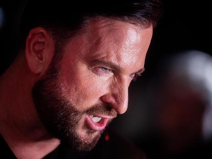 Der Wendler ist immer dabei, wenn Laura tanzt.