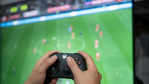 Ran an die Konsole: Gamer greifen immer mehr auf Abo-Dienste zur&uuml;ck. (Symbolbild)