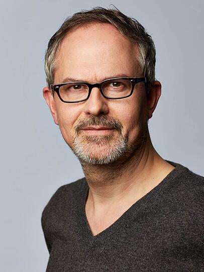 Der Regisseur Gil Mehmert.