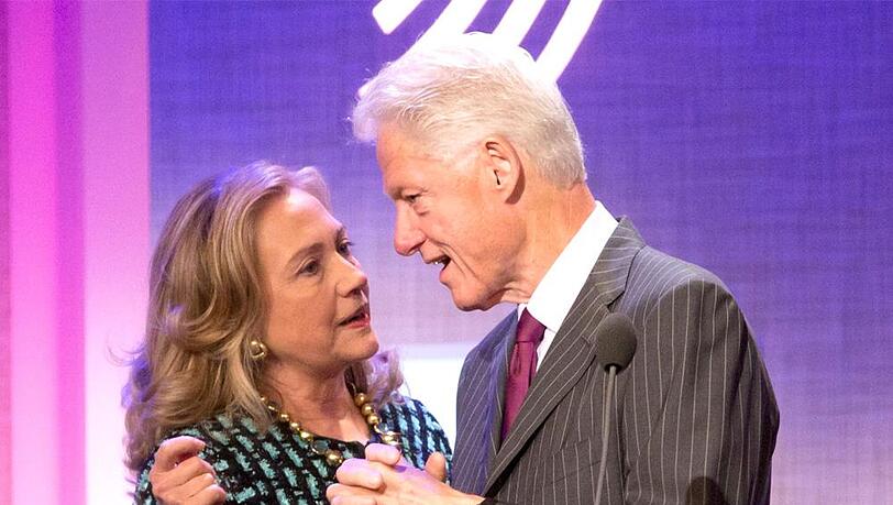 Bill Clinton ist seit 1975 mit Hillary verheiratet. Bill Clinton ist seit 1975 mit Hillary verheiratet.