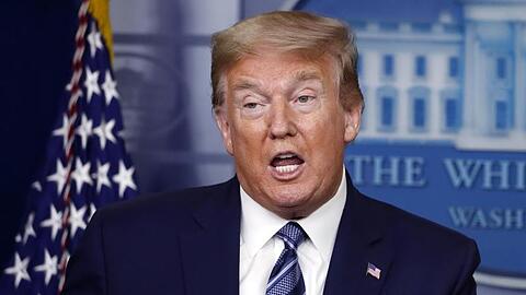 Nach Angaben von US-Präsident Trump soll die Begrenzung der Einwanderung in die USA zunächst für 60 Tage gelten.