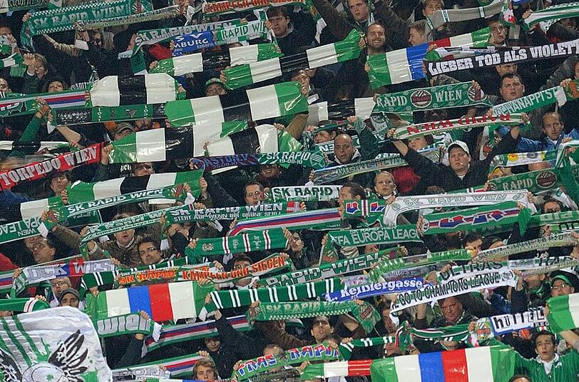 Anhänger von Rapid Wien - nicht immer so friedlich wie auf diesem Bild.