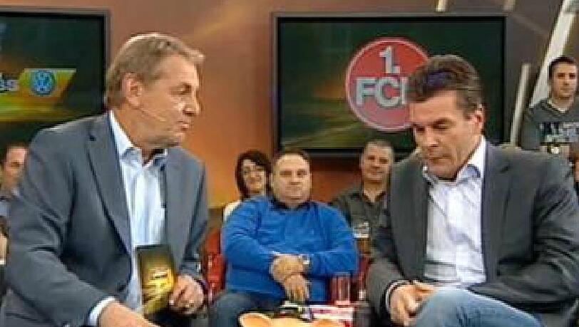 Im Oktober noch der Liebesbeweis für den 1. FC Nürnberg von Dieter Hecking beim Sport1-Doppelpass, im Dezember war der Club-Trainer weg. Im Oktober noch der Liebesbeweis für den 1. FC Nürnberg von Dieter Hecking beim Sport1-Doppelpass, im Dezember war der Club-Trainer weg.