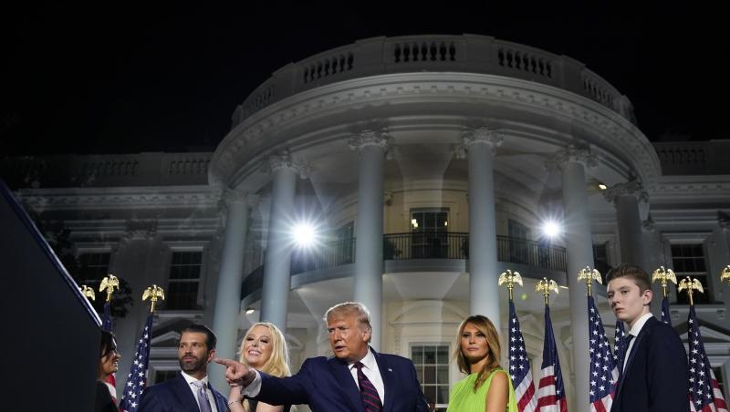 Familie Trump auf dem Südrasen des Weißen Hauses zum Abschluss der viertägigen Parteitages der Republikaner. Familie Trump auf dem Südrasen des Weißen Hauses zum Abschluss der viertägigen Parteitages der Republikaner.