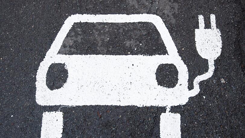 Der ADAC bemängelt, es gebe zu wenig kleine E-Autos von deutschen Herstellern. Der ADAC bemängelt, es gebe zu wenig kleine E-Autos von deutschen Herstellern.
