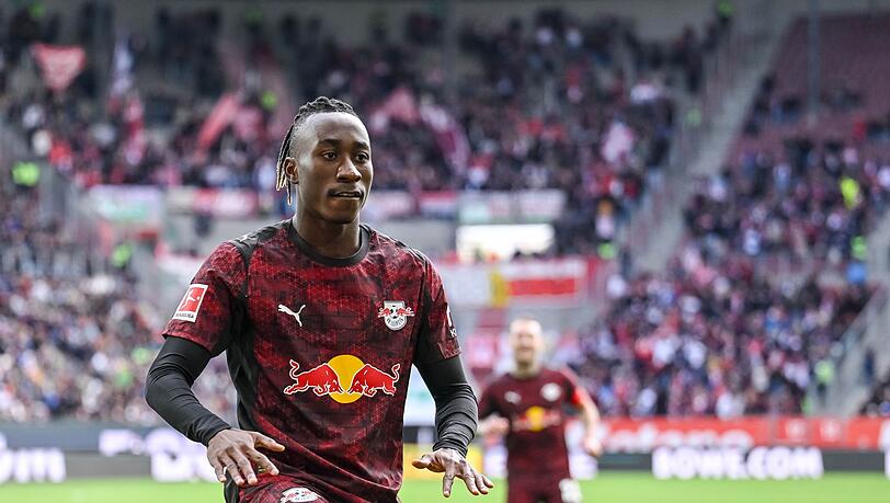 Der 18-jährige Yan Diamonde jubelt nach seinem ersten Bundesliga-Tor. Der 18-jährige Yan Diamonde jubelt nach seinem ersten Bundesliga-Tor.