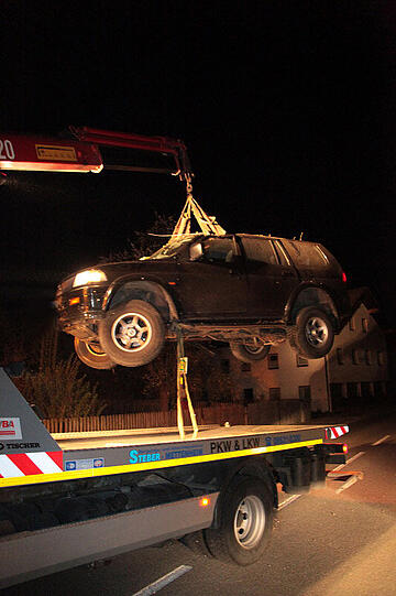 Nur knapp verfehlte der Wagen eine Mauer.