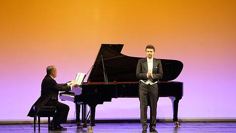Jonas Kaufmann und der Pianist Helmut Deutsch bei ihrem gemeinsamen Auftritt mit Franz Schuberts Zyklus &bdquo;Die schöne Müllerin&ldquo;.