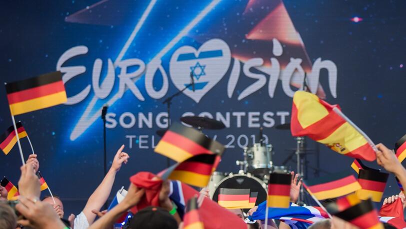 Der ESC 2020 in Rotterdam ist in Gefahr. Ein Mitarbeiter hat sich mit dem Coronavirus infiziert. Wird das Mega-Event abgesagt? Der ESC 2020 in Rotterdam ist in Gefahr. Ein Mitarbeiter hat sich mit dem Coronavirus infiziert. Wird das Mega-Event abgesagt?