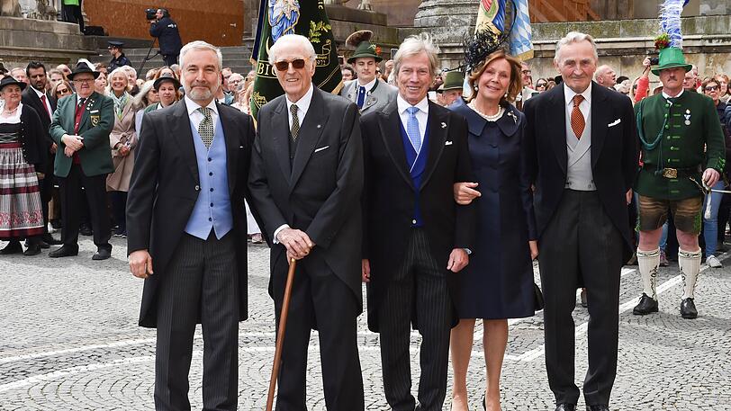 Herzog Franz von Bayern mit Thomas Greinwald, Prinz Leopold, Prinzessin Ursula und Herzog Max