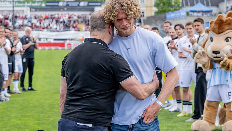 Weinte vor dem Spiel gegen den FCI: Kapit&auml;n Jesper Verlaat.