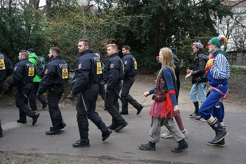 Die Bilder zur Demonstration gegen die Sicherheitskonferenz in München...