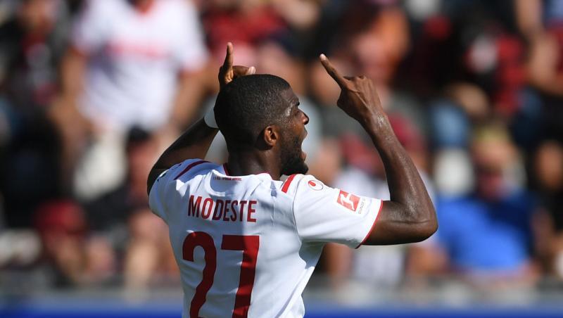 Kölns Anthony Modeste bejubelt seinen 1:1-Treffer. Kölns Anthony Modeste bejubelt seinen 1:1-Treffer.