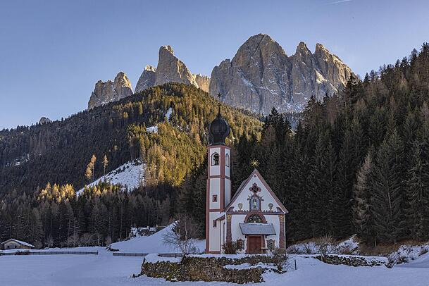 St.Ranui im Villn&ouml;&szlig;tal, f&uuml;r viele Touristen das Top-Fotomotiv.