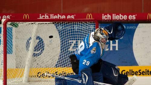 Momentan die Nummer eins im EHC-Tor: Joey Vollmer. Momentan die Nummer eins im EHC-Tor: Joey Vollmer.