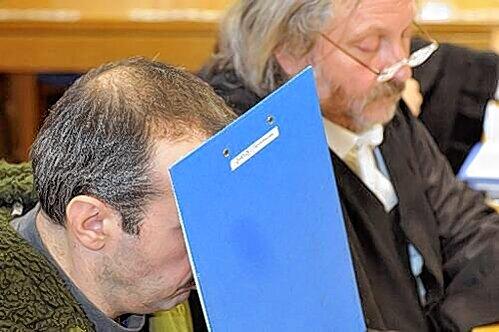 Vor Gericht: Büsras Vater Mehmet Ö. (46).