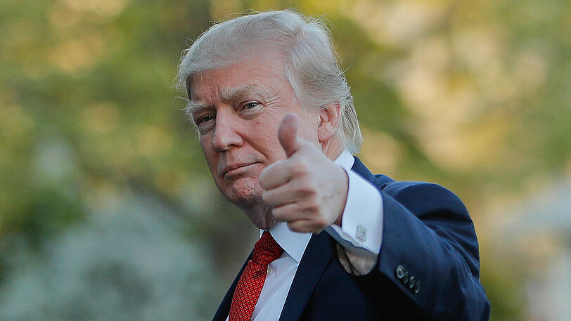 "Der Anschlag werde einen "großen Effekt" auf die Wahl haben". schreibt Trump auf Twitter.