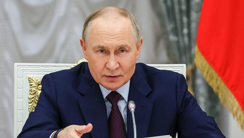 Putin warnt vor "Dekolonisierung" seines Landes. Putin warnt vor "Dekolonisierung" seines Landes.