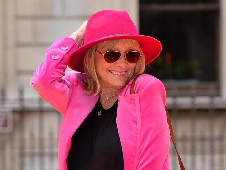Schauspielerin und Sängerin Twiggy, ehemaliges Top-Model, darf sich künftig "Dame" nennen.