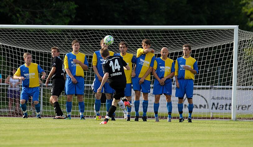 Die Löwen haben am Dienstagabend das erste Testspiel der Saison mit 13:0 beim Kreisligisten FC Leutkirch gewonnen. Die Bilder des Spiels.