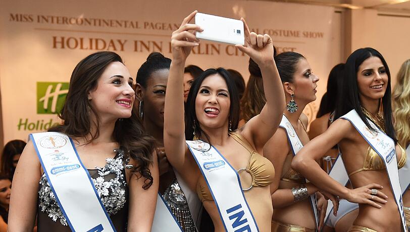 Die Teilnehmerinnen der "Miss Intercontinental" bei einem Pressetermin in Berlin. Die Teilnehmerinnen der "Miss Intercontinental" bei einem Pressetermin in Berlin.