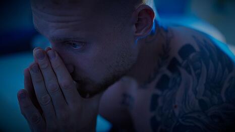 Seine Herzprobleme betrachtet Tom (28) als Warnsignal und als Weckruf: "Dass ich endlich angefangen habe, hinzuschauen: Was ist mir passiert?"