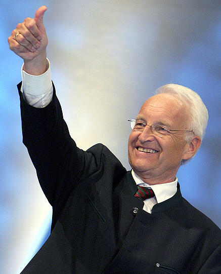 Ohne Worte: Stoiber und seine legendäre Gestik.
