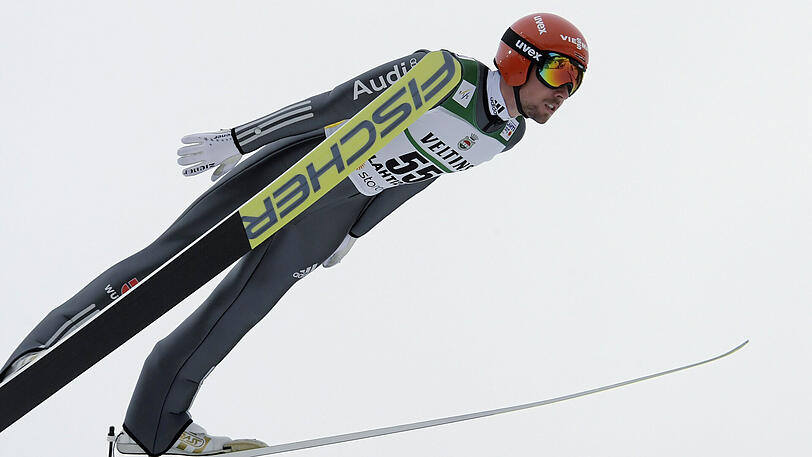 Nach dem Springen auf der Großschanze belegt Johannes Rydzek als bester DSV-Starter den fünften Platz. Der Oberstdorfer kam am Mittwoch auf 122 Meter.