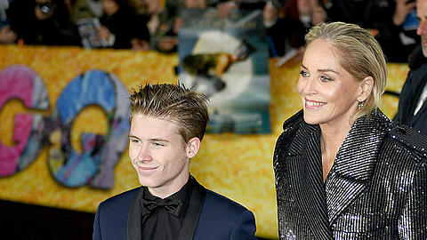 Sharon Stone mit Sohnemann Roan in Berlin
