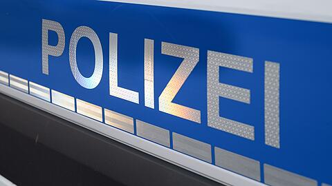 Der Mann konnte gestoppt werden, nachdem er von der Autobahn abgefahren und in einer Sackgasse gelandet war. (Symbolbild)