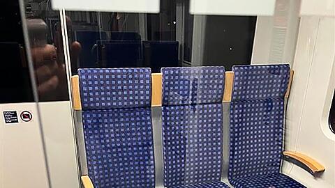 "Die Eier sind 1. Klasse", schrieb die Deutsche Bahn auf Instagram zu den zurückgelassenen Hühnern.