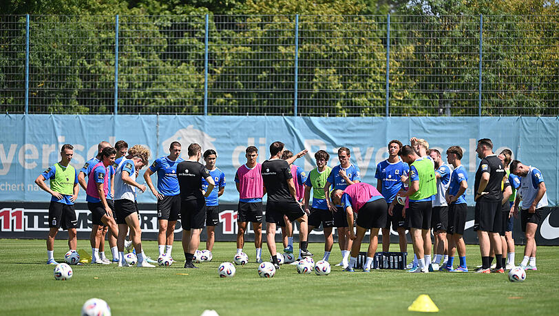 Trainingsauftakt des TSV 1860 mit zahlreichen Neuzugängen. Trainingsauftakt des TSV 1860 mit zahlreichen Neuzugängen.