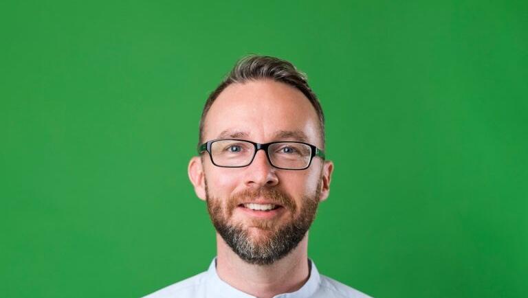Benoît Blaser von den Grünen ist Chef des Bezirksausschusses Ludwigsvorstadt-Isarvorstadt. Er sagt: Viele Händler und Gastronomen wünschen sich den Radweg. Benoît Blaser von den Grünen ist Chef des Bezirksausschusses Ludwigsvorstadt-Isarvorstadt. Er sagt: Viele Händler und Gastronomen wünschen sich den Radweg.