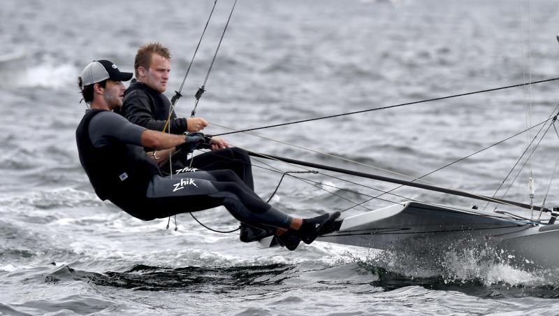 Erik Heil und Thomas Plößel (l-r) bei einer Regatta. Foto: Carsten Rehder/dpa/Archivbild Erik Heil und Thomas Plößel (l-r) bei einer Regatta. Foto: Carsten Rehder/dpa/Archivbild