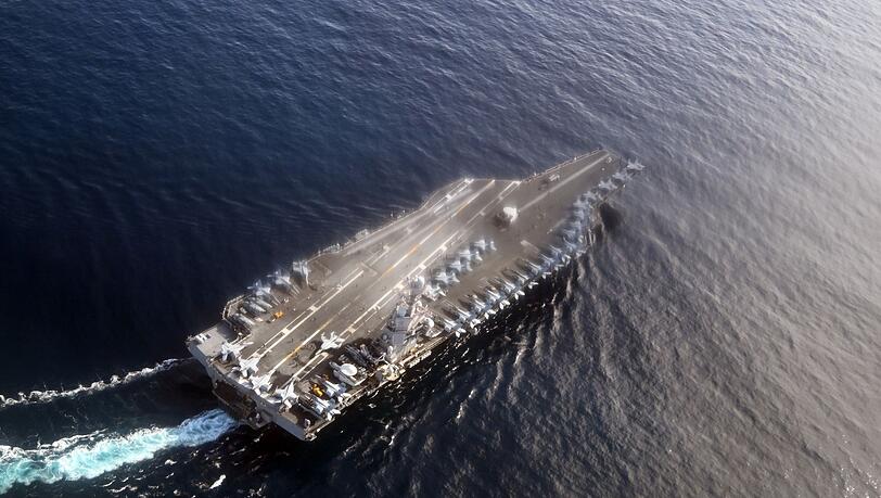 Medienberichten zufolge soll der Flugzeugtr&auml;ger "U.S.S. Gerald R. Ford" die milit&auml;rische Pr&auml;senz der USA im Nahen Osten verst&auml;rken. (Archivbild)